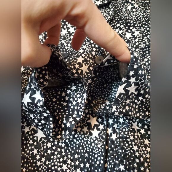 Maje black and White Star Pattern blouse. Long sleeves. Size 1 (Small). - Picture 9 of 13